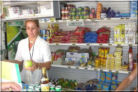 Hier rollt der harte Peso Convertible. 
Der nationale Peso wird nicht genommen!