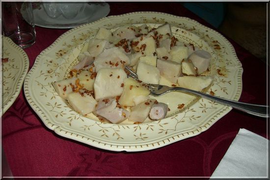 Ein Rübengemüse
(ich konnte mir den Namen nicht merken)