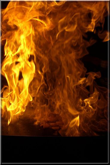 Im richtigen Momment den Auslöser gedrückt!
Flammbierte Shrimps.