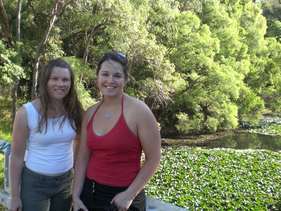 Mit den franzoesischen Maedels Delphine und Claudine am Margaret River selbst...