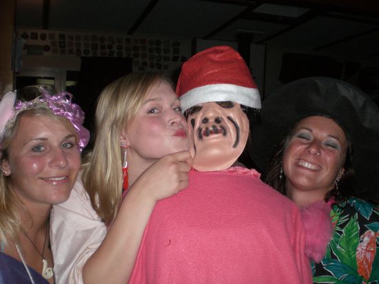 ...und bei unserer Verkleidungsparty...