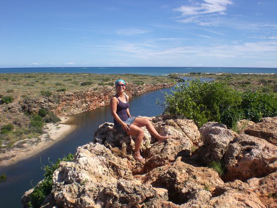 Im Cape Range National Park haben wir uns zu fuenft fuer 1 Tag ein Auto gemietet und haben trotz der Hitze ein paar kleine Wanderungen gemacht. Und das wars auf jeden Fall wert....