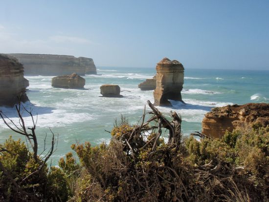 Blick auf die Apostel von Loch Ard Gorge