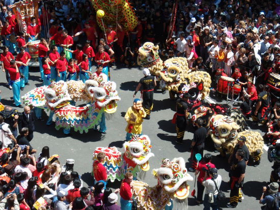 Noch mehr Löwen, dabei ist das Monster doch nur eins, komisch 