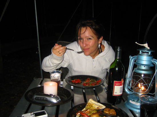 Erstes Mahl im Dschungelcamp