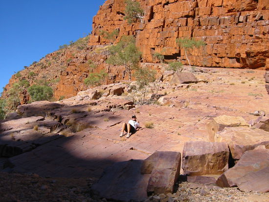 Sheila beim Sonnenbad