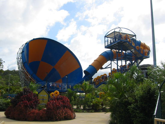 Echt krasse Wasserrutsche...