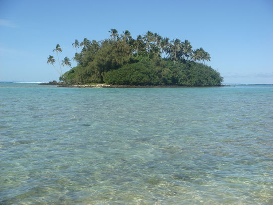 Motu in der Muri Lagune