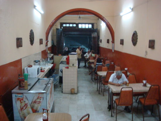 Unser gemuetliches Hotelrestaurant wo wir jeweils gut und guenstig gefruehstueckt haben.