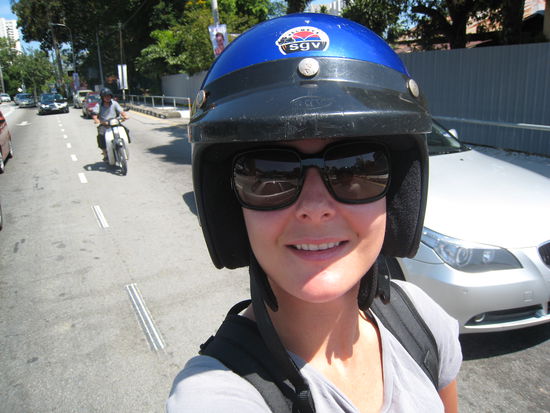 Ich duese, duese, duese, duese im Sauseschritt ... 
Nach dieser Fahrt habe ich endgueltig meine Motorbike-Angst abgelegt.