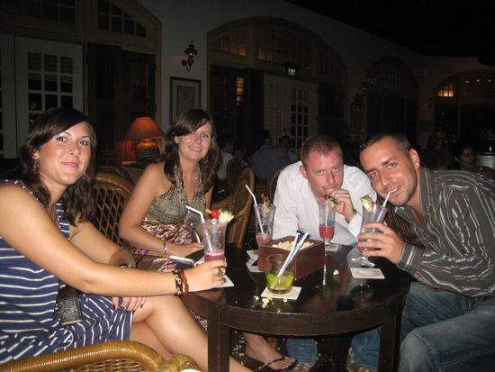 In der Long Bar des Raffles Hotels