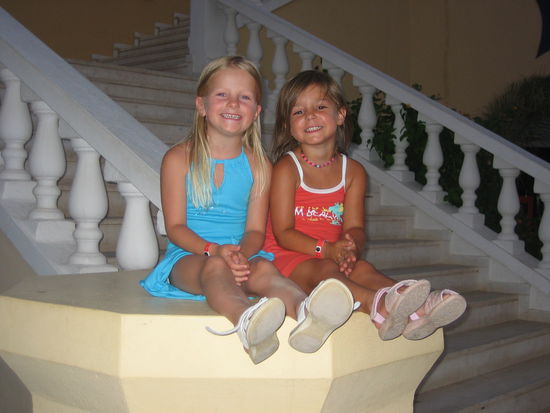 Meine zwei Prinzessinen! Zoe und Chiara! Ich hab euch sooo lieb!