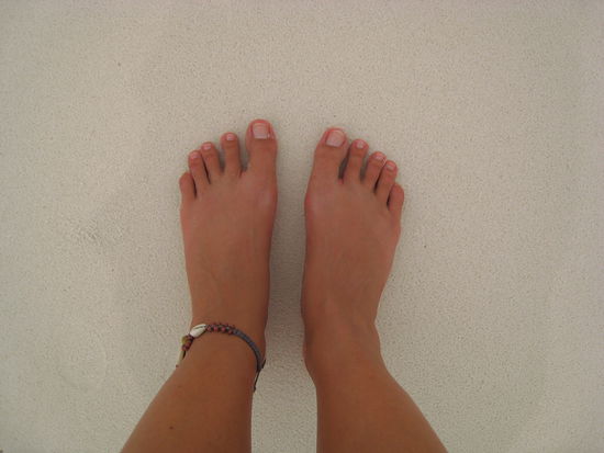 Der weisse Sand und meine Fuesse