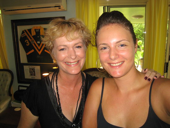 Ich und Leonie! Und ja ich habe zugenommen, bin aber jetzt auf strikter Diaet!! 