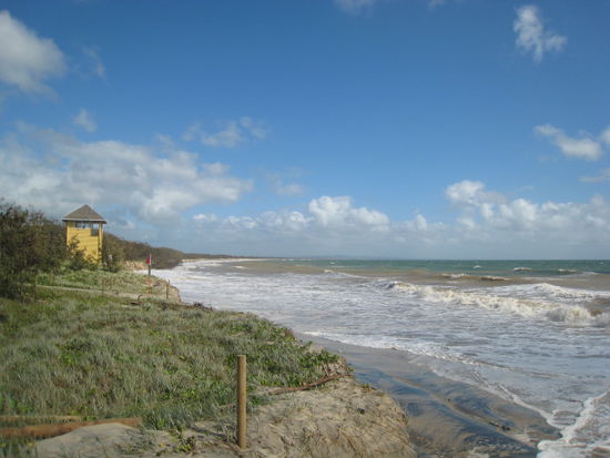 Rainbow Beach, normalerweise kann man hier auch mit einem 4WD fahren, aber wie man sieht ist das Wasser zu hoch!