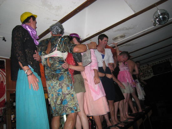 Auf der Bar tanzen war Pflicht!!