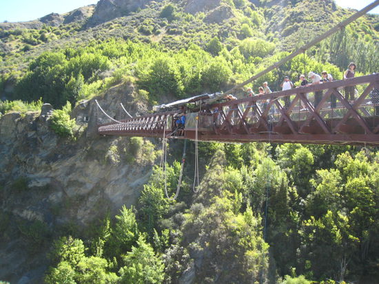 Die Bruecke ...