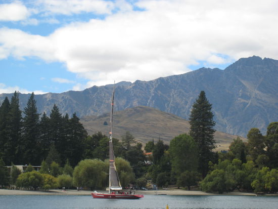 Wie aus einem schlechten Werbespot oder? Sowas sieht man in Queenstown