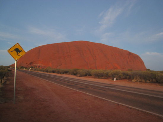 Uluru bei Sonnenaufgang
