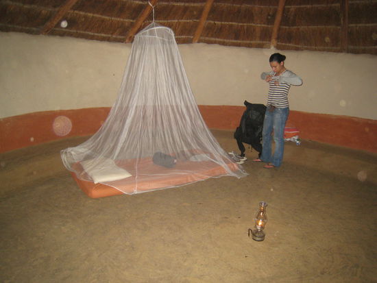 Nora in unserem Nachtlager