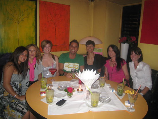 Erster Caipiday nach 8 Monaten Durststrecke! Ana, Wally, Birgit, Markus, Babsi, Susi (genau die, die immer so lustige Einträge im Gästebuch hinterlassen hat) und Nicole