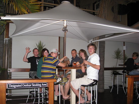 Lee, Laura, Andreas, George, Ich und Robert plus Photograph Billy