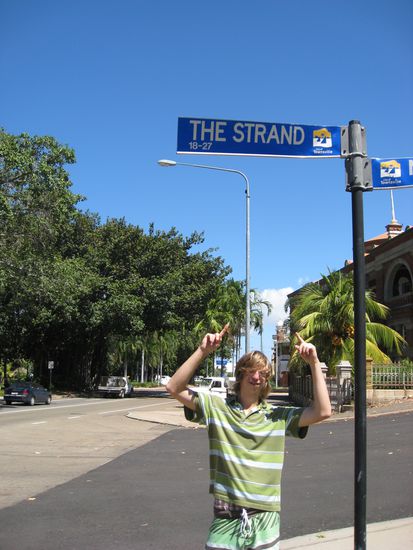 Jahaa, hier heisst die Strandpromenade "The Strand"  