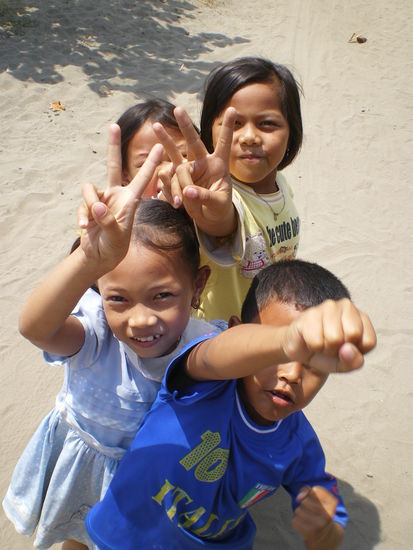 "Picture, Mister!!!" und danach lachen sie sich schlapp, wenn sie das Foto sehen