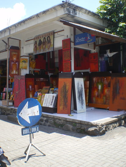 Solche Galerien gibt es alle paar Meter