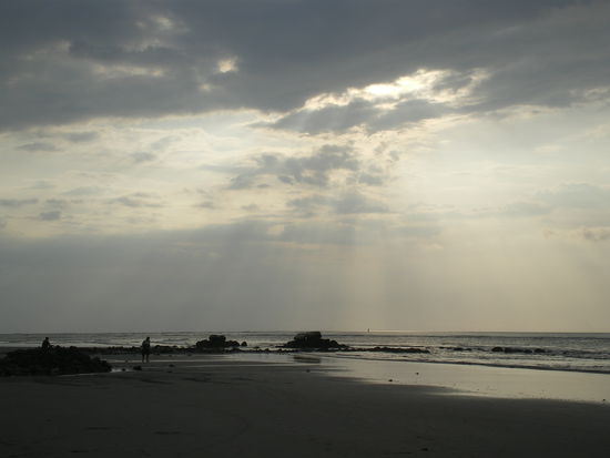 Abends zum Sonnenuntergang muss man ein Stück laufen...