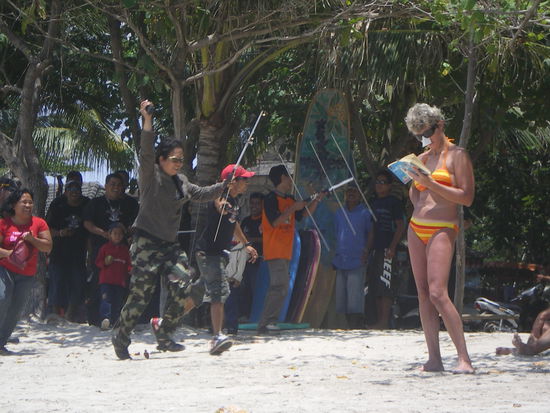 "Bombenentschärfer" bei der Arbeit - leider kein Witz