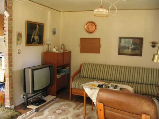 In dem Wohnzimmer saß ich gern. Darin habe ich abends gelesen.