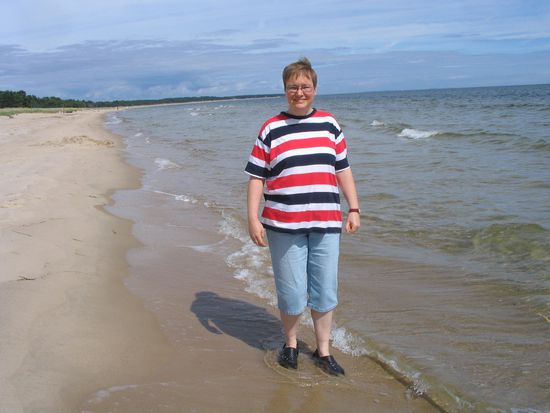 Die Füße im Wasser: Herrlich.