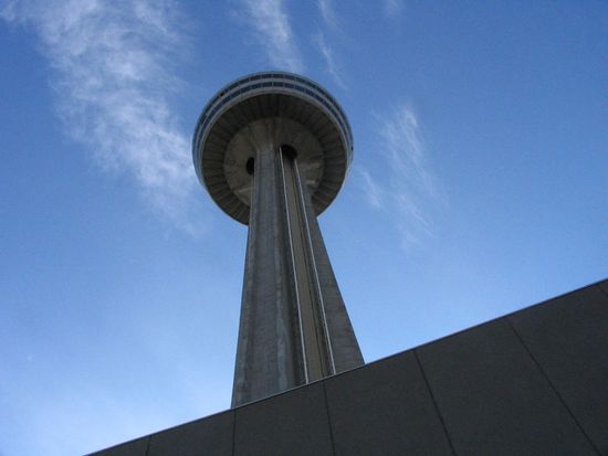 Skylon Tower auf der kanadischen Seite