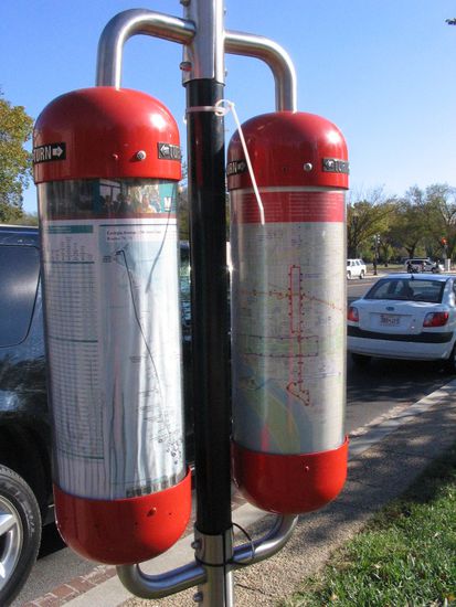 Stadtplan an jeder Bushaltestelle