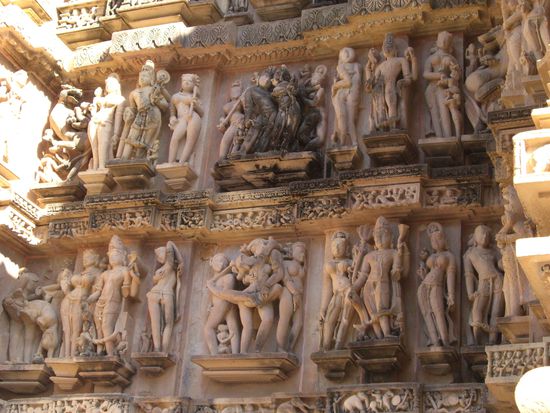 Kamasutra und heute darf/soll man nicht mal mehr Händchen halten