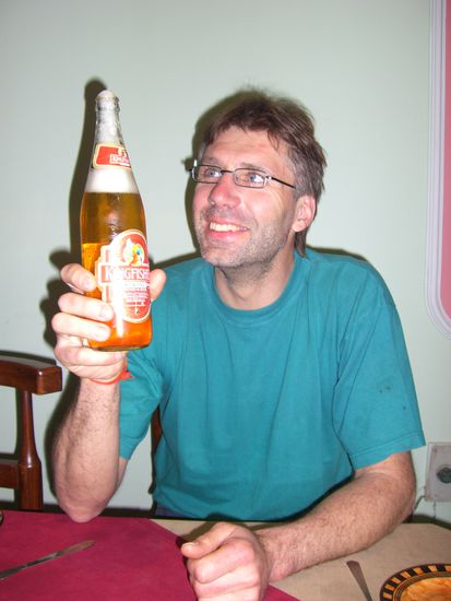 hier sieht man, wie genügsam man wird, 0,75 l Bier und dazu dieses Strahlen !!!