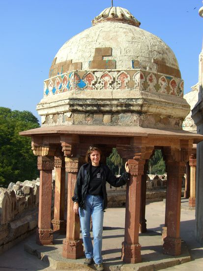 Bei der Grabstätte von Isha Khan