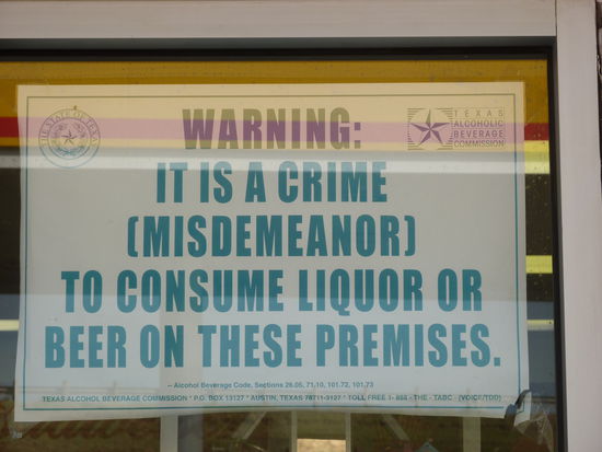 Soviel zum Land der unbegrenzten Möglichkeiten. Was ist übrigens mit Wein ? - Der ist nicht verboten ?!?