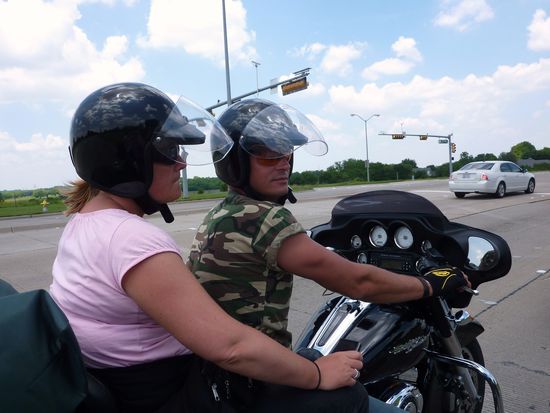 Ob sich das Navi aufgrund der vielen Brücken auch nicht mehr ausgekannt hat, dass Kurtl so ernst/verzweifelt schaut ?!? 