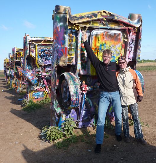 Bevors nach Gallup weiterging, haben wir noch einen Abstecher zur »Cadillac Ranch« gemacht.