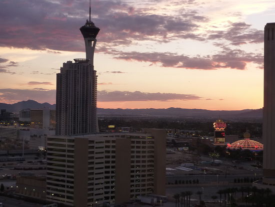 6.21 Uhr - Sonnenaufgang über Las Vegas
