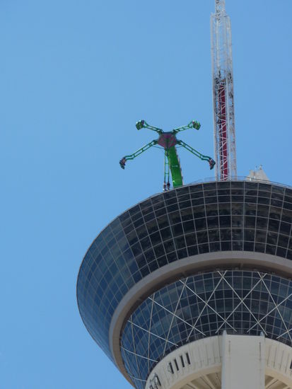 Na, wer will mal - sicher spannend
Der Stratosphere Tower - mit 356 m das höchste freistehende Bauwerk der USA
