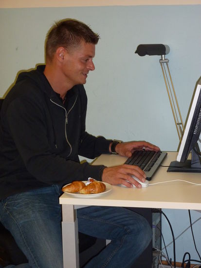 Das was Kurtl und Günter die letzten Wochen am meisten interessiert hat war - WIE STEHT DER $$$$$$$$ !!!
Und wir hatten mit dem §-Kurs wirklich Glück !