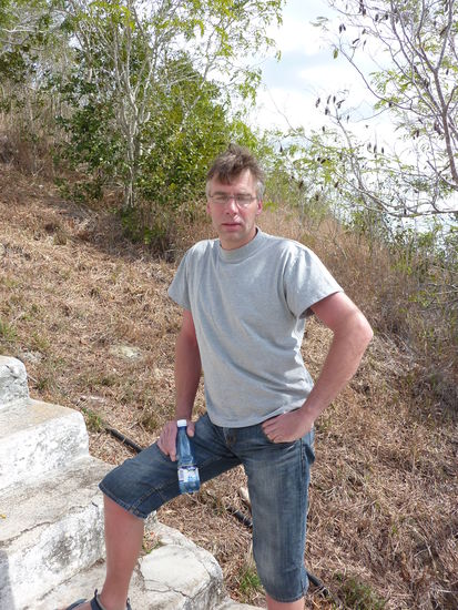 Neben uns sind durchtrainierte Jungs die Stufen rauf und wieder runter gelaufen !