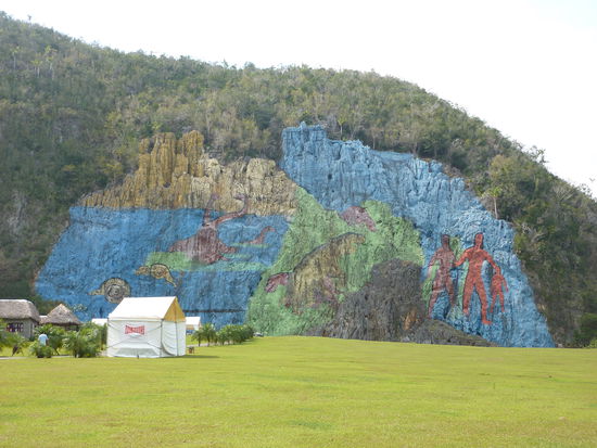 Mural de la Prehistoria