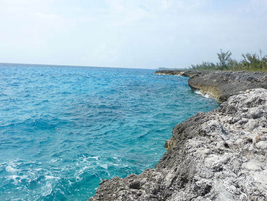 Türkisblaue Karibik und das, obwohl es leicht bewölkt war.