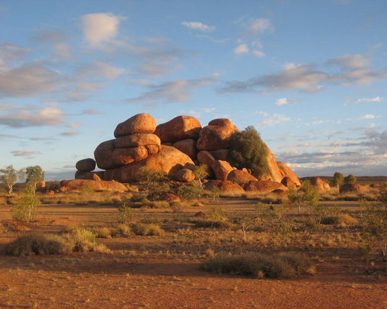 Sonnenuntergang bei den Devils Marbles