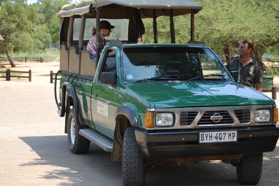 Der Jeep, rechts Jacque