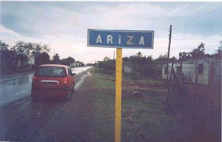 ein lustiger Zufall, Ariza ist der Nachname von Javi. Links unsere Dreckskarre